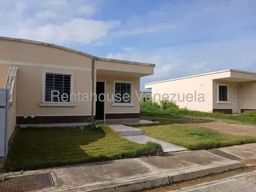 Maria Luisa Mendoza Ofrece En Alquiler En Urbanizacion Terrazas De La Ensenada Posee 2 Habitaciones 2 Baños En Optimas Condiciones 2 6 1 1 5 9 6.