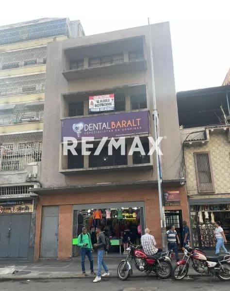 Venta de Edificio en La Av. Baralt