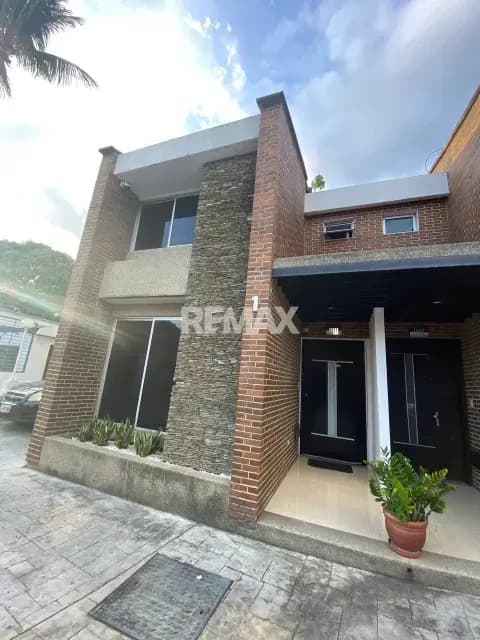 townhouse en venta el castaño