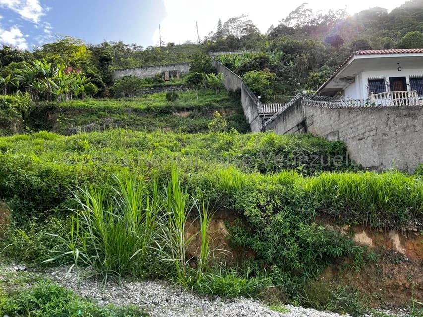 Terreno (Finca) en Venta en El Junquito, Distrito Metropolitano