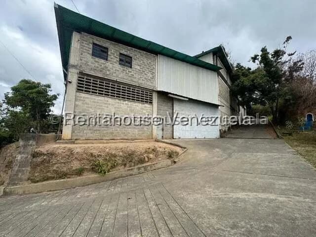 Comercial (Galpon - Deposito) en Venta en Mariche, Distrito Metropolitano