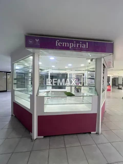 Local cc lago mall tipo kiosko