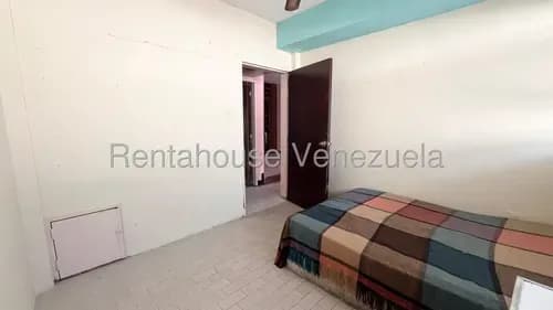 Casa Dúplex Con Tanque Subterráneo En Venta En Zona Oeste Barquisimeto,lara Rc