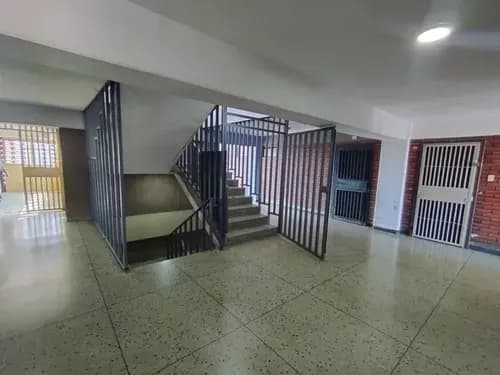 Naudy Escalona & Maribel Morillo Asesores Inmobiliarios De Rentahouse Venden Funcional Oficina En Zona Centro De Barquisimeto 25-17084 Lara
