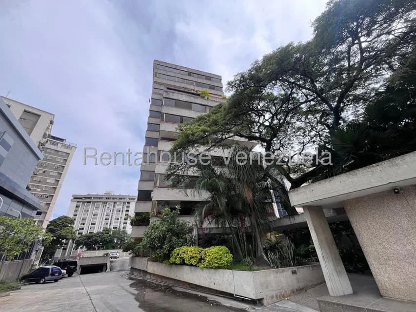 Apartamento (1 Nivel) en Alquiler en Los Palos Grandes, Distrito Metropolitano