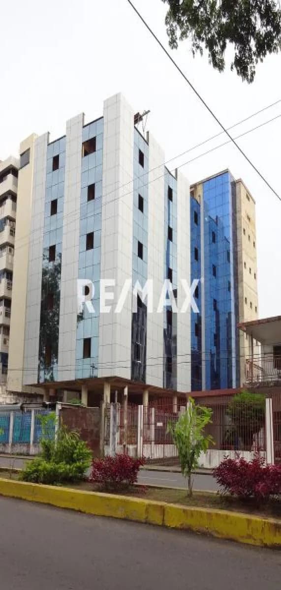 Se Vende Edificio a estrenar en Av. Luis del Valle García, Maturín, Estado Monagas