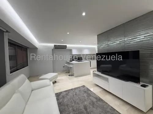 Apartamento En Alquiler Con Pozo De Agua En La Alameda Yf 26-16238