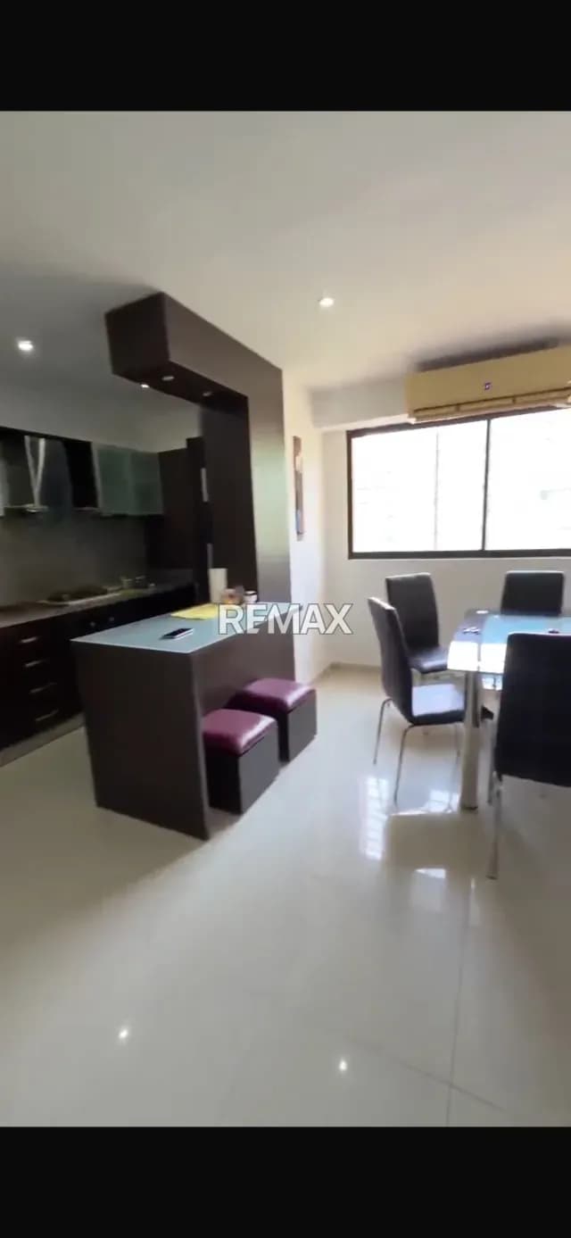 Se vende bello apartamento en el parral