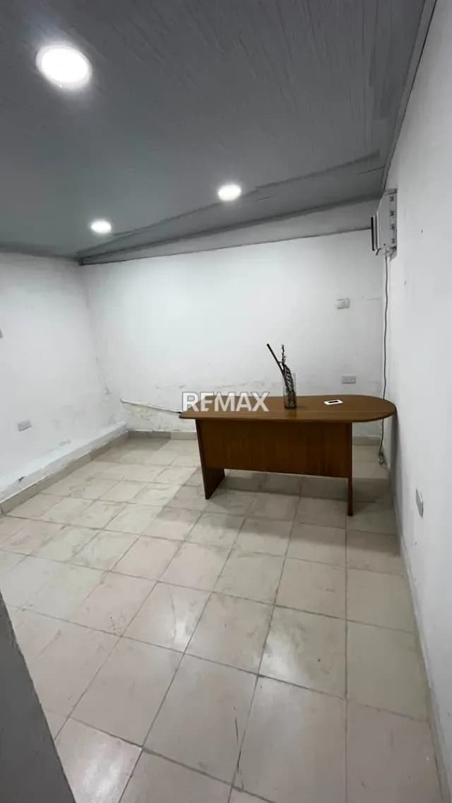 OPORTUNIDAD INDUSTRIAL: GALPON DE 243m2