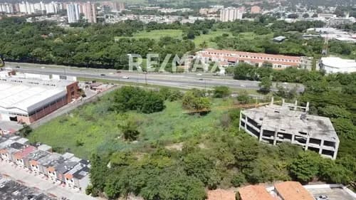 En Venta Parcela De Terreno En Proyecto Para Uso Comercial (solo Clientes) Dm