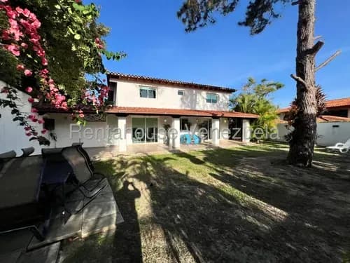Casa En Venta En Colinas Del Tamanaco Baruta Caracas Calle Cerrada Jardin