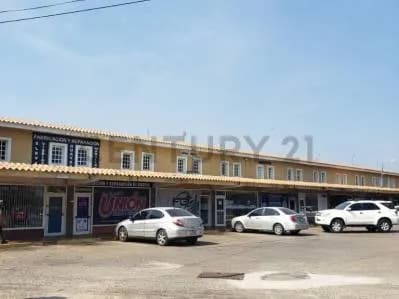 local en venta en plena avenida ideal para oficina administrativa
