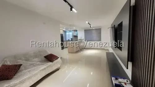 Apartamento En Alquiler En Ciudad Roca, De 2 Habitaciones Y Planta Electrica. Carlinam. Alquila