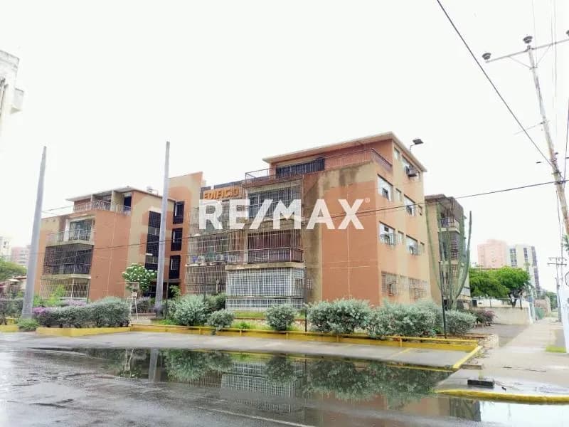 Edificio en calle 72 Con la av 20 y 19 Edif Noé.