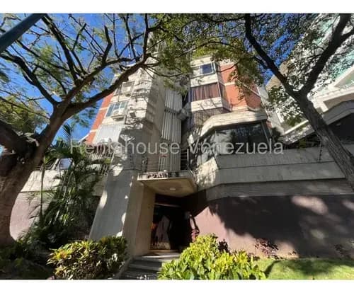 Apartamento Exclusivo En Lomas De Las Mercedes 26-14572
