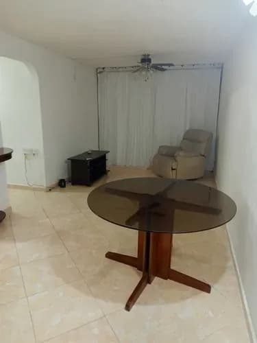 Alquiler Apartamento Semi-amoblado, Planta Baja, Ubicado En La Rosa, Guatire Yh