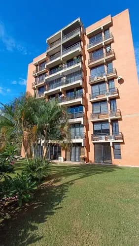 Hermoso Apartamento Con Vista A La Ciudad Clima De Montaña Totalmente Amoblado Y Equipado Listo Para Habitar, Vigilancia Privada, Agua Constante