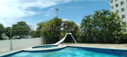 Ft // Amplio Y Cómodo Apartamento Ubicado Muy Cerca Del Club Camurí Grande, En Venta // Mls #23-7997