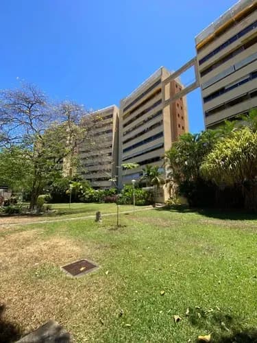 Fernando & Yosmar En Venta Apartamento Para Remodelar En Piedras Pintadas, Trigal Norte, Mañongo Res 2014