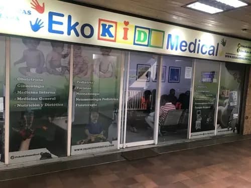 Se Vende Clinica En El Centro Comercial De Palo Verde. M Unicipio Sucre T7m
