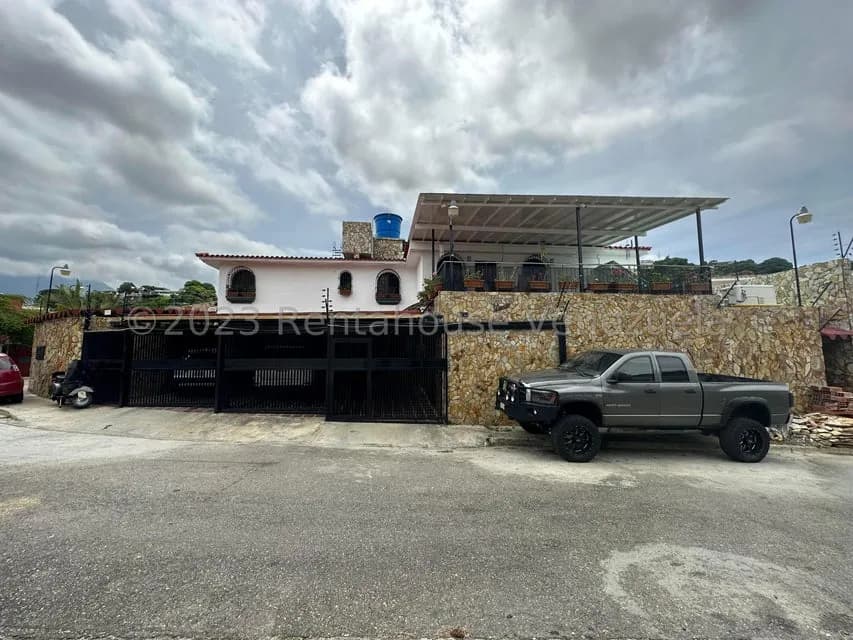 Casa (Multipes Niveles) en Venta en El Cafetal, Distrito Metropolitano