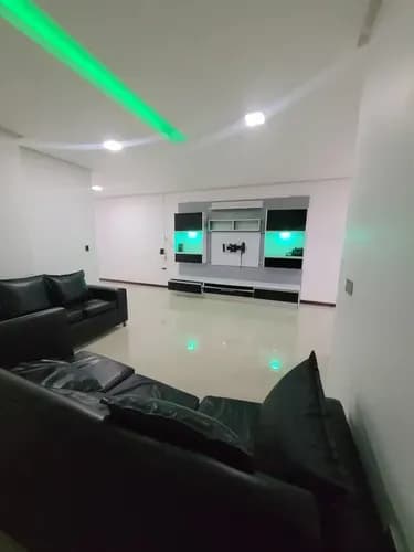 En Venta Edificio Comercial, 598m2, Galpón, Apto Y Terraza.
