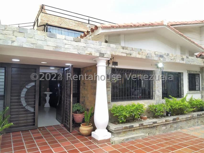 Casa (Multipes Niveles) en Venta en Santa Monica, Distrito Metropolitano