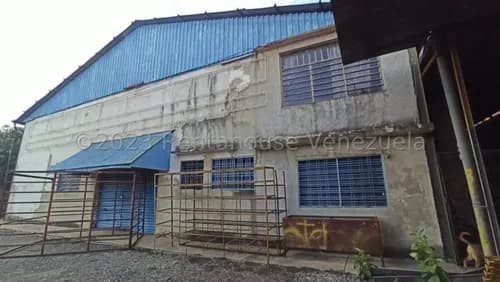 Lcda. Milagros Inmuebles Nazareth Galpon Industrial En Venta En Barquisimeto Lara Zona Industrial I. Codigo Del Inmueble 25-5503 Economica Comercial Economico