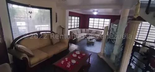 Amplia Y Fresca Casa En Venta En La Urb Orticeño De Palo Negro Db 25-15125