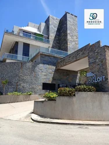 Hermoso Apartamento Ubicado En Una De Las Mejores Zonas De La Isla, Como Lo Es Playa Moreno.