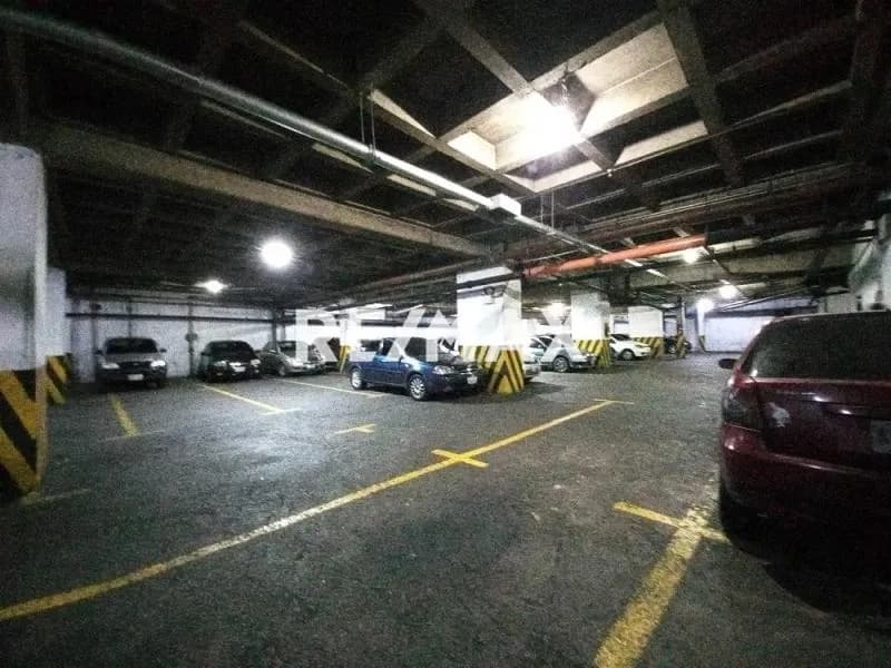 Venta . Estacionamiento. Altagracia. Caracas