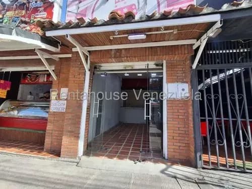 Maritza Lucena Alquila Local Comercial En Una Zona De Alto Tráfico, Ideal Para Tu Negocio. Cabudare, Puertas De Vidrio, Garantizan Gran Visibilidad Y Atractivo, Baño Privado Para Empleados Y Clientes.