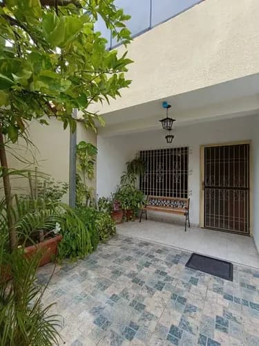 Hermosa Quinta Con Amplio Terreno, En Excelente Ubicación. Unikaref399