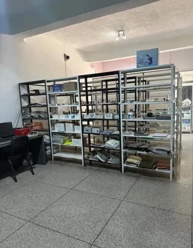Luisa Ofrece En Venta: Fondo De Comercio Farmacéutico Listo Para Operar (solo Clientes) Lgfc-002