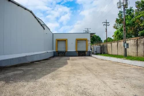 Leandro Araque Inzitu Realtors Ofrece En Venta Galpon Para Operación Logistica Refrigerados En Venta Galpón Refrigerado