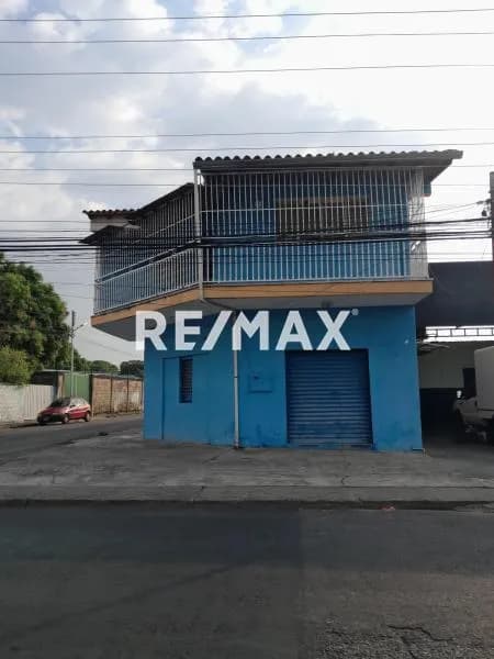 En venta Parcela de Terreno, con Casa de Dos Plantas y tres locales comerciales Ubicada en Guanare, en laUrbanizacion la Comunidad, Calle 1, Esquina Callejon 1, Nº 7-83, Guanare, Portuguesa,