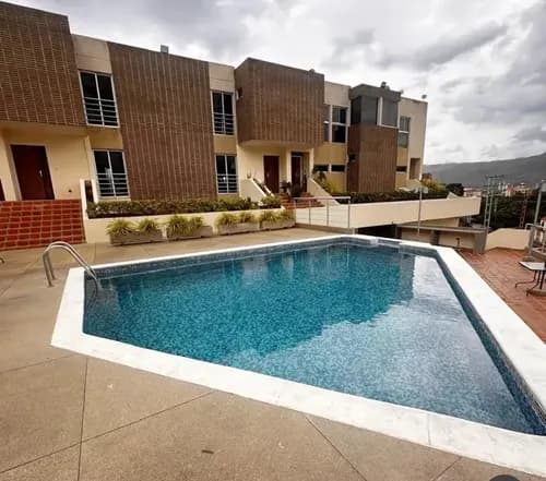 Townhouse Moderno En Mañongo, Altos De Aricagua Mañongo Naguanagua Vende Dayanna Vasquez