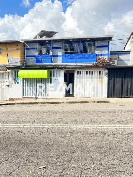 SE ALQUILA LOCAL COMERCIAL A PIE DE CALLE UBICACIÓN: BARRIO LAS DELICIAS, DIAGONAL A “ATACA”