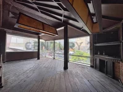 Propiedad Comercial y Residencial en Venta - Urbanización Altamira