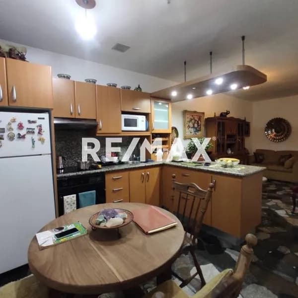 Venta de Apartamento en el CC la boyera Munc. Hatillo