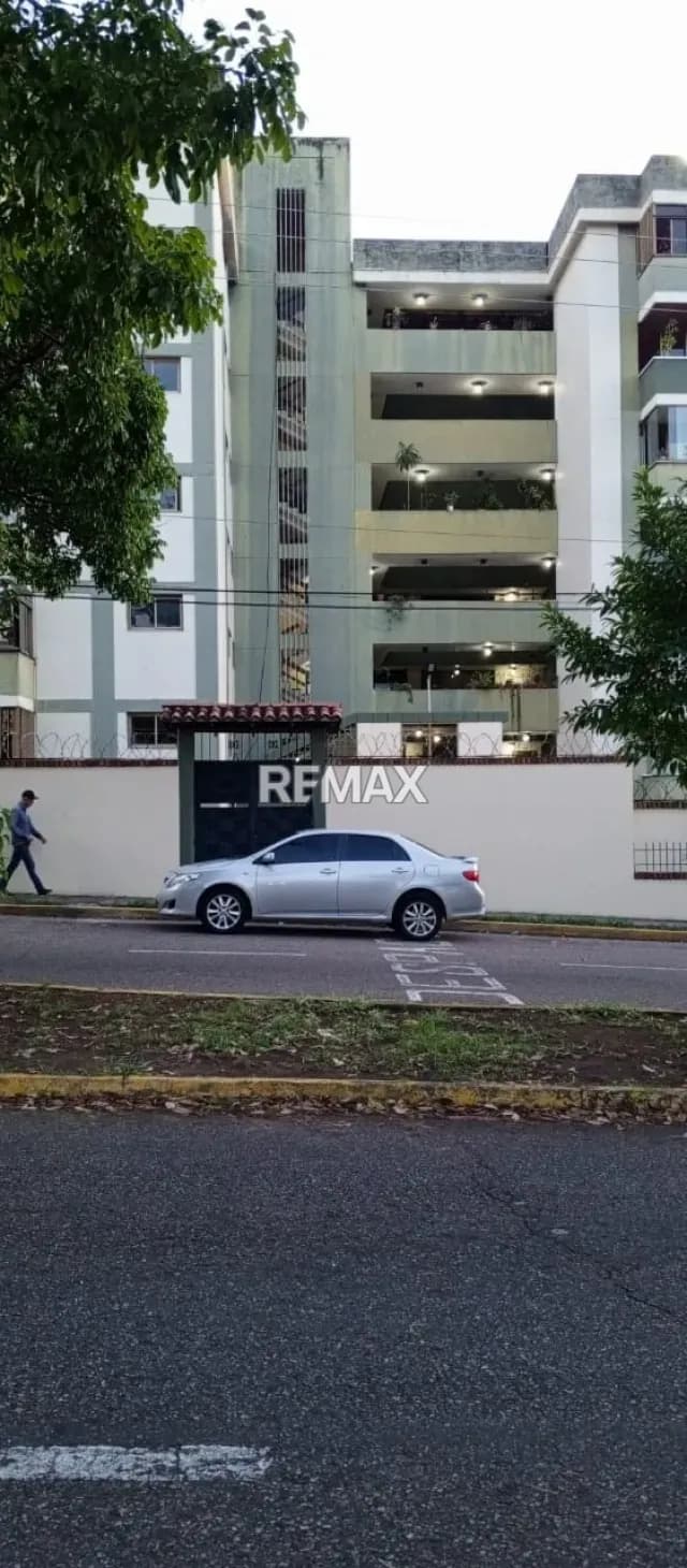 En venta apartamento Amoblado en residencias Carolina las Acacias