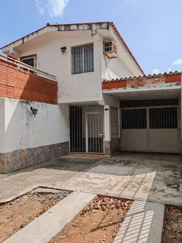 Casa Para Actualizar Con Gran Potencial Comercial En La Urbanización Prebo Ii Valencia Estado Carabobo LG Solo Clientes