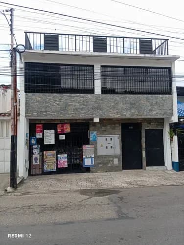 Casa Multipropósito - 2 Locales, 10 Habitaciones, Apartamentos - San Cristóbal, Los Kioskos