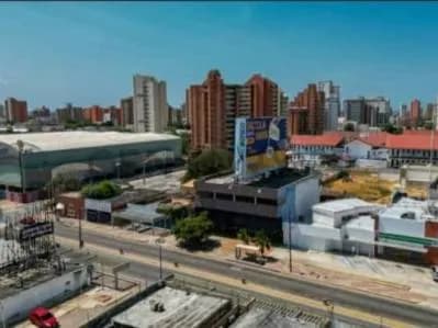 Se Vende Edificio Los Mellizos en 5 de Julio