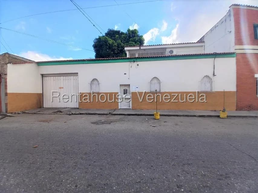 Casa (Duplex) en Venta en Centro, Lara