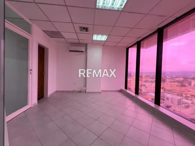 Oficina en Venta Torre Milenium Zona Este-Barquisimeto