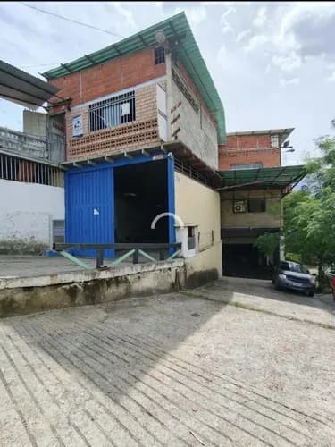 Edificio Industrial. Las Flores. Guatire