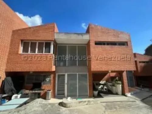 #23-25048 Bello Townhouse Ubicado En Loma Linda