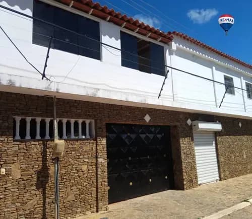 Re/max 2 Mil Vende Casa Con Potencial Para Posada, En La Vencindad, Calle Lorenzo Quijada, Nueva Esparta, Isla De Margarita