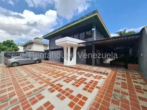 Casa En Alquiler Chuao Es26-2163